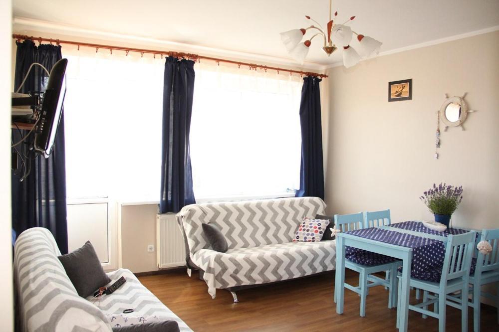 Apartamenty Eka Dom Goscinny 350M Do Plazy Rewal Exterior foto